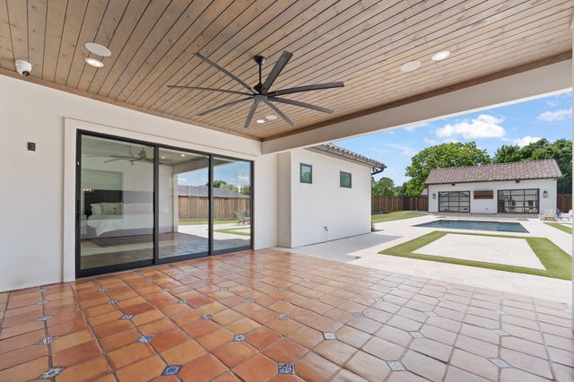 613 Wildcat Way, Kennedale, TX 76060