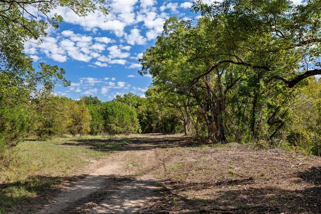 2740 Overton Court, Granbury, TX 76048