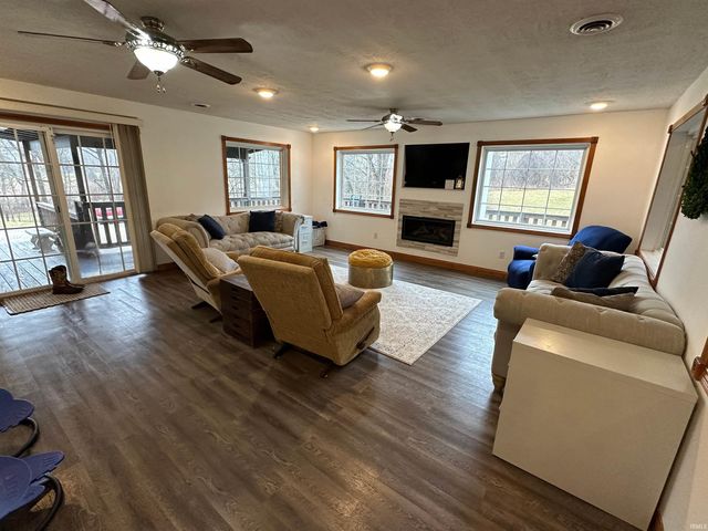 1458 River Road, Spencer, IN 47460