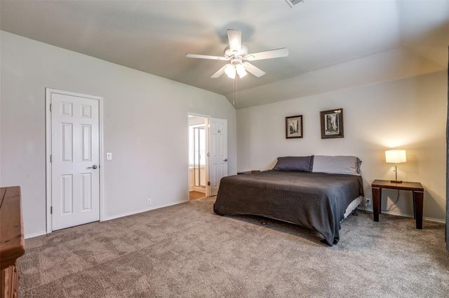8901 Sierra Trail, Cross Roads, TX 76227