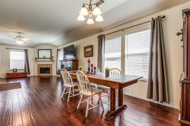 8901 Sierra Trail, Cross Roads, TX 76227