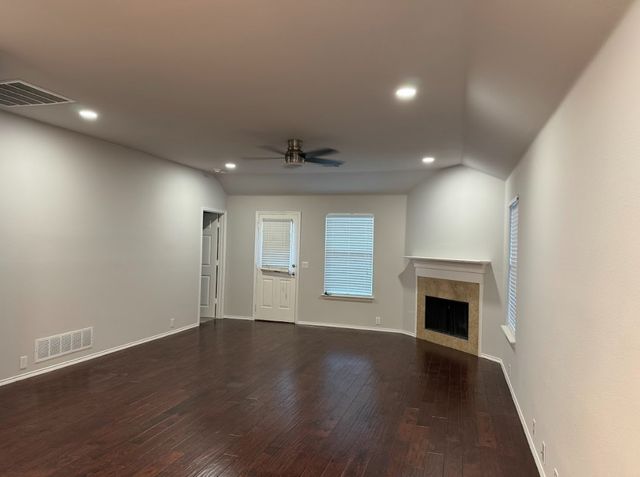 8901 Sierra Trail, Cross Roads, TX 76227