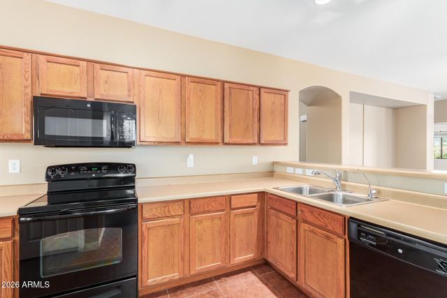 16932 W SONORA Street, Goodyear, AZ 85338