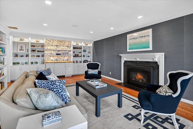 32 Fuller Court, Madison, WI 53704