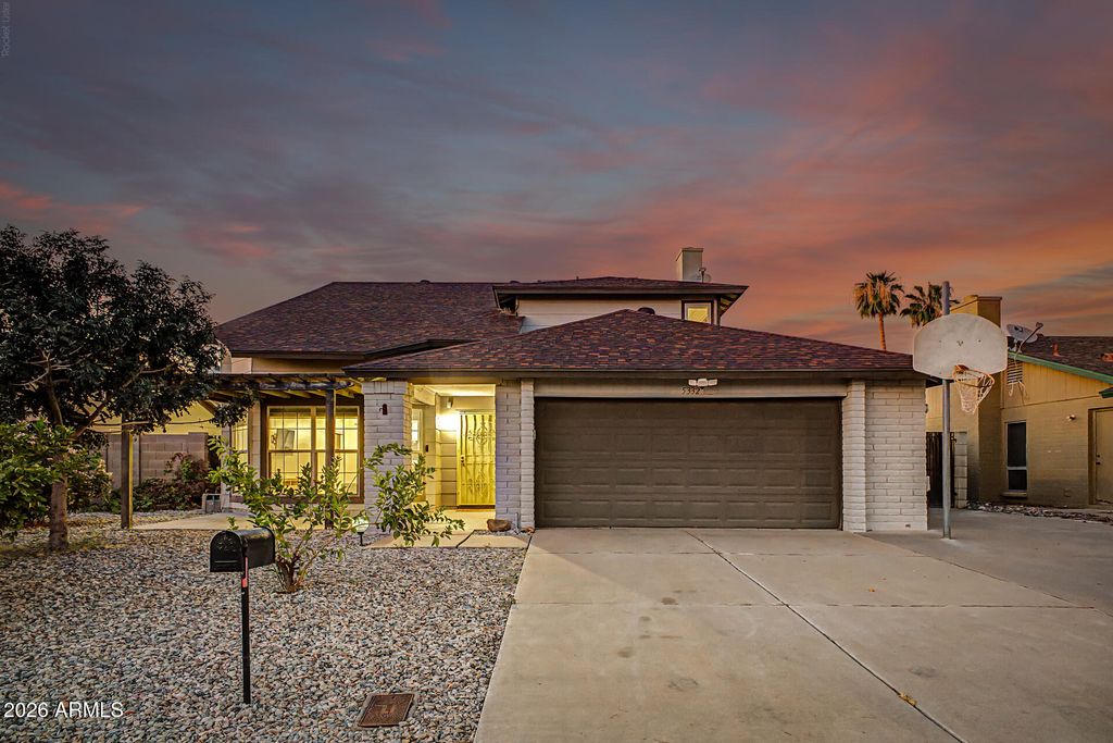 5332 W POINSETTIA Drive, Glendale, AZ 85304 — photo 2