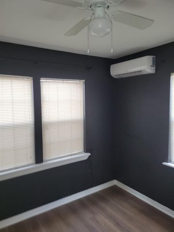 2409 Bastrop 2, Houston, TX 77004