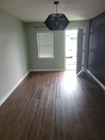 2409 Bastrop 2, Houston, TX 77004