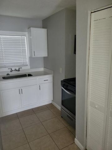 2409 Bastrop 2, Houston, TX 77004