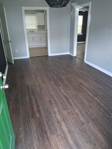 2409 Bastrop 2, Houston, TX 77004