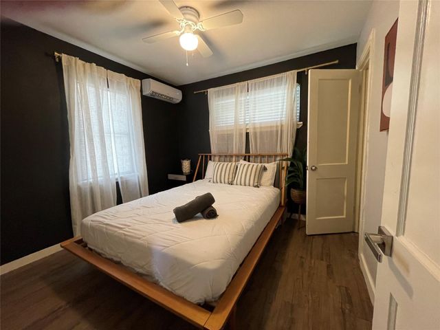 2409 Bastrop 2, Houston, TX 77004