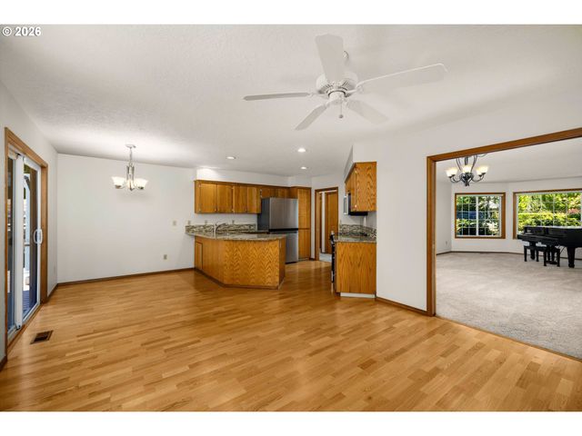 10555 Sw 133RD Pl, Beaverton, OR 97008