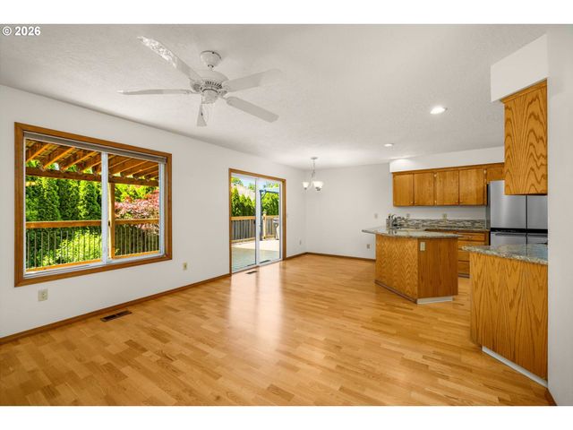 10555 Sw 133RD Pl, Beaverton, OR 97008