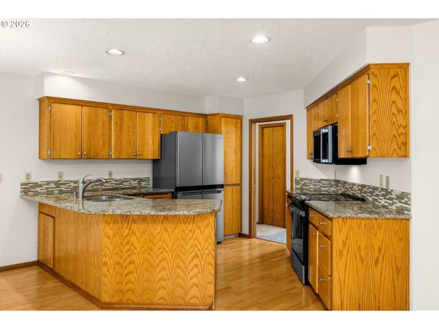 10555 Sw 133RD Pl, Beaverton, OR 97008