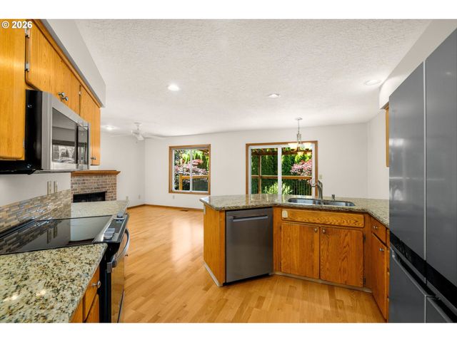 10555 Sw 133RD Pl, Beaverton, OR 97008