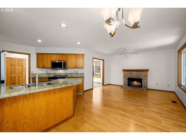 10555 Sw 133RD Pl, Beaverton, OR 97008