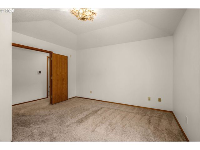 10555 Sw 133RD Pl, Beaverton, OR 97008