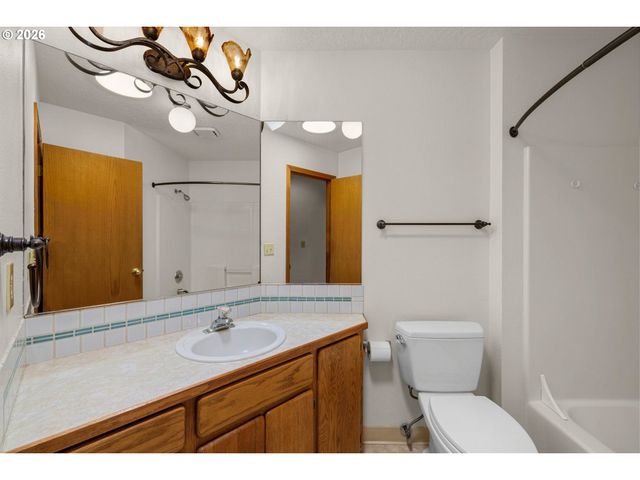10555 Sw 133RD Pl, Beaverton, OR 97008
