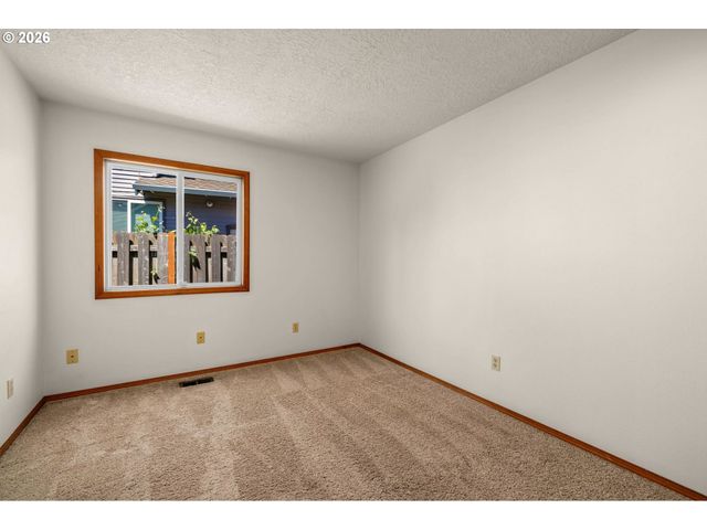 10555 Sw 133RD Pl, Beaverton, OR 97008