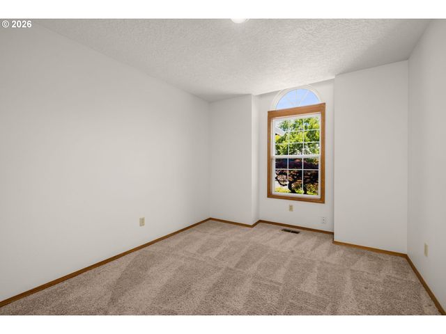 10555 Sw 133RD Pl, Beaverton, OR 97008