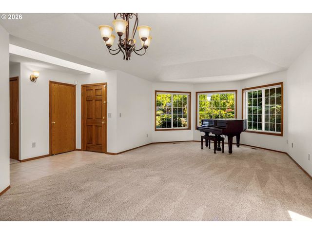 10555 Sw 133RD Pl, Beaverton, OR 97008