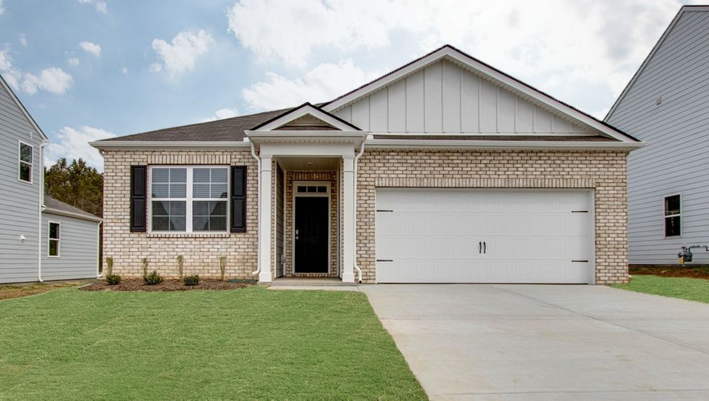 108 Hartmann Crossing Drive, Lebanon, TN 37087