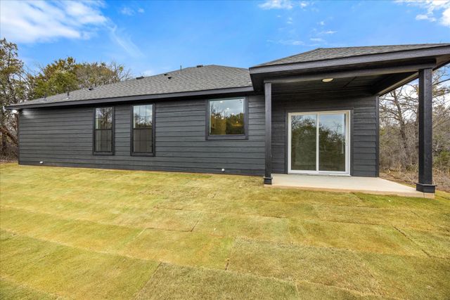 5801 Barkridge Drive, Granbury, TX 76048