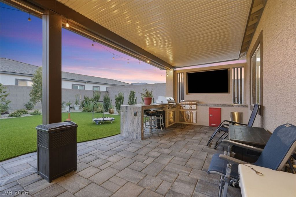 9525 West Fisher Avenue, Las Vegas, NV 89149 — photo 3