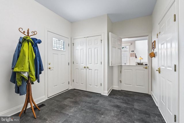 5715 DOUBS RD, Adamstown, MD 21710