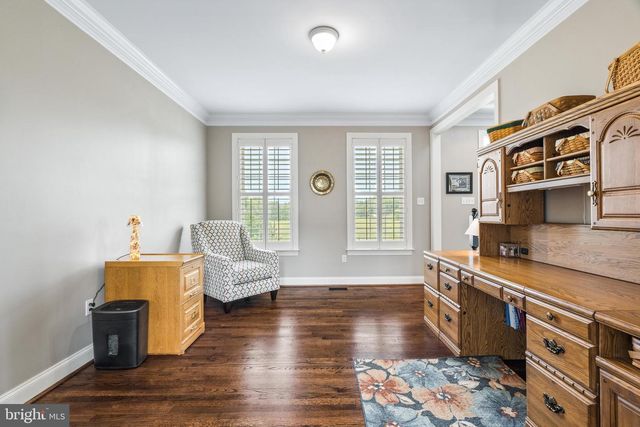5715 DOUBS RD, Adamstown, MD 21710