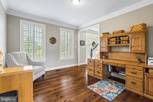 5715 DOUBS RD, Adamstown, MD 21710
