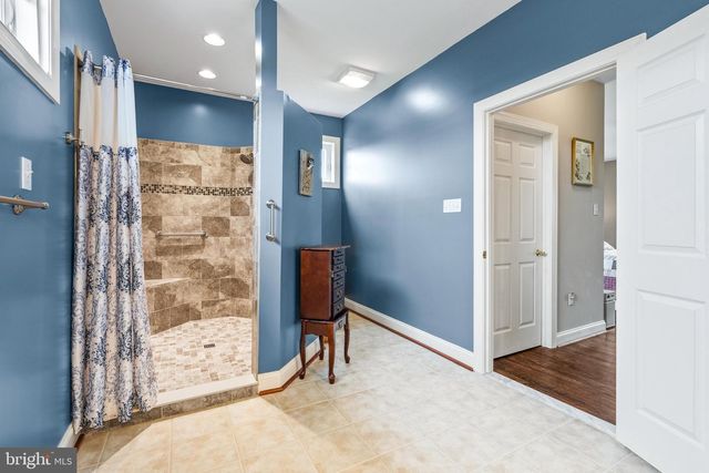 5715 DOUBS RD, Adamstown, MD 21710
