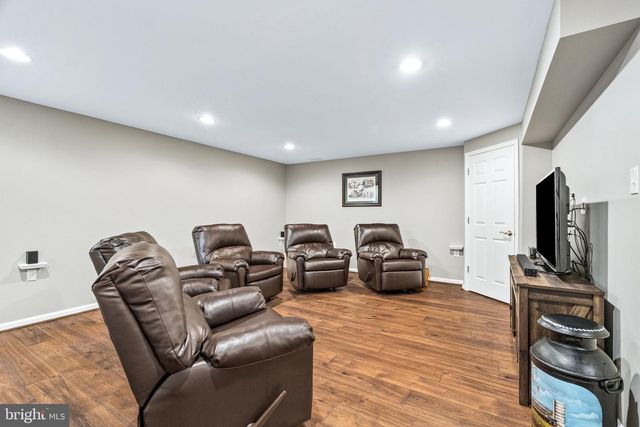 5715 DOUBS RD, Adamstown, MD 21710