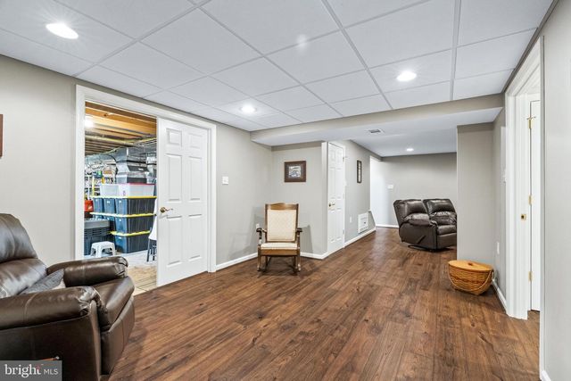 5715 DOUBS RD, Adamstown, MD 21710