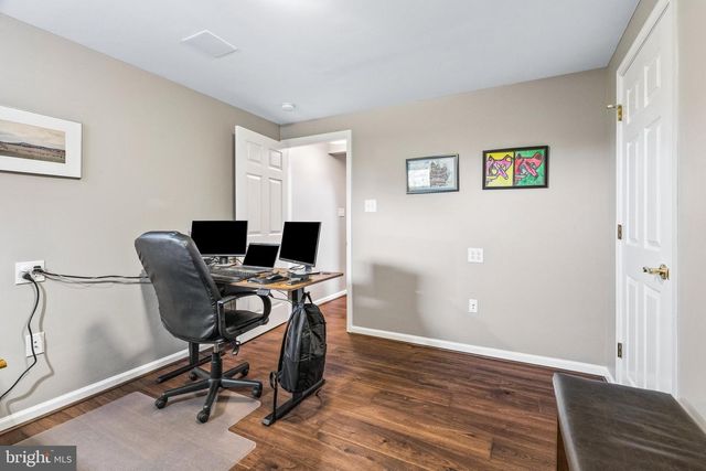 5715 DOUBS RD, Adamstown, MD 21710