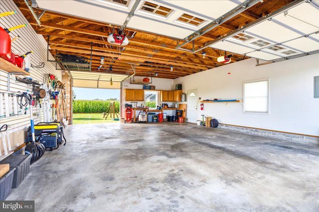 5715 DOUBS RD, Adamstown, MD 21710