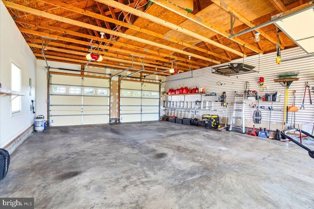 5715 DOUBS RD, Adamstown, MD 21710