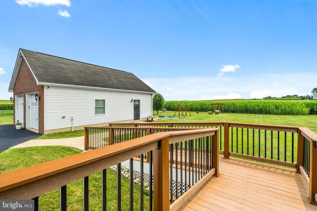 5715 DOUBS RD, Adamstown, MD 21710