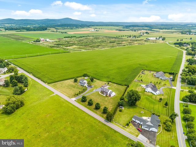 5715 DOUBS RD, Adamstown, MD 21710