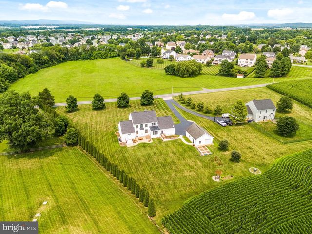 5715 DOUBS RD, Adamstown, MD 21710