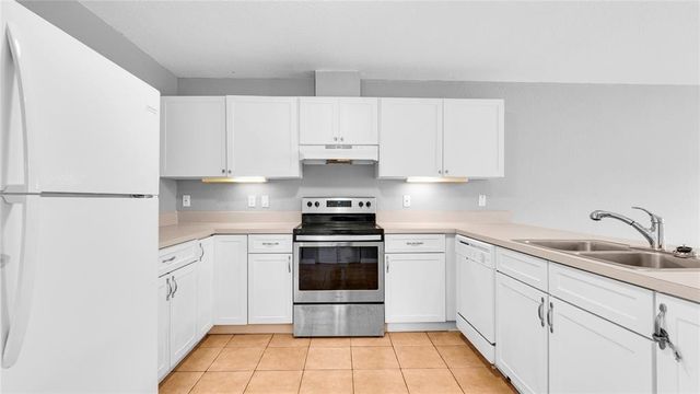 330 Avondale Drive, Pompano Beach, FL 33060