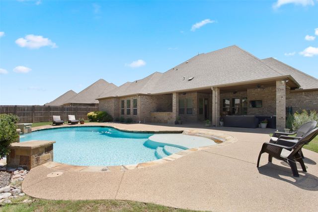 1316 Bluff Springs Drive, Fort Worth, TX 76052