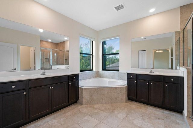 5643 Sandbirch Way, Lake Worth, FL 33463