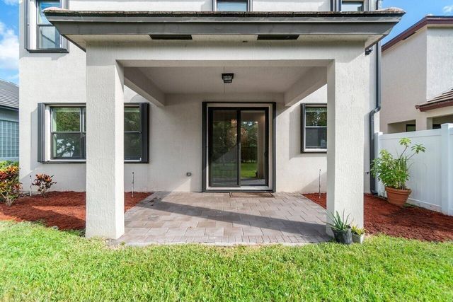 5643 Sandbirch Way, Lake Worth, FL 33463