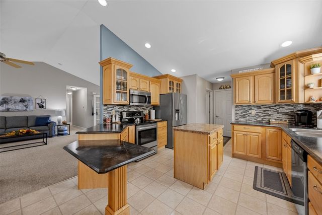 2970 Roseberry Court, Marion, IA 52302