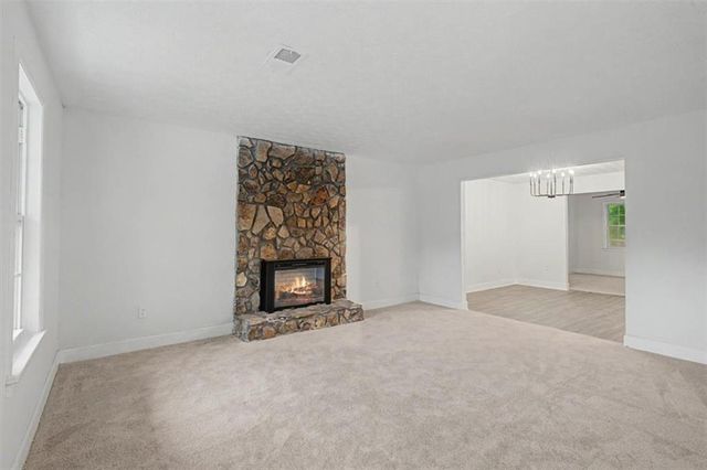 609 Woodknoll Court, Jonesboro, GA 30238