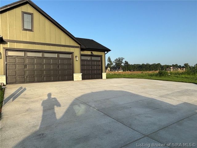 7204 Stirling Drive 551, Charlestown, IN 47111