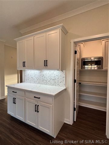 7204 Stirling Drive 551, Charlestown, IN 47111