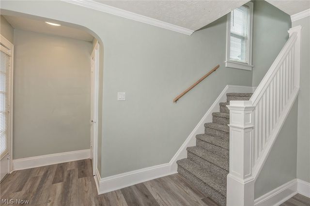 1049 Pembrook Road, Cleveland Heights, OH 44121