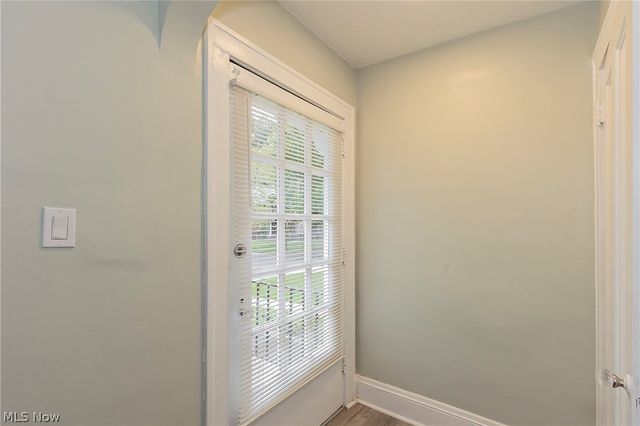 1049 Pembrook Road, Cleveland Heights, OH 44121
