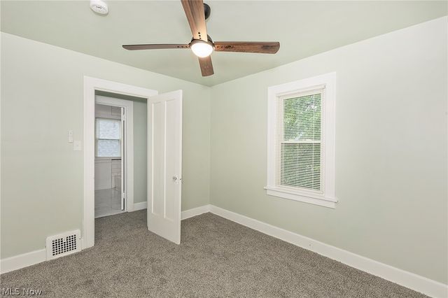 1049 Pembrook Road, Cleveland Heights, OH 44121